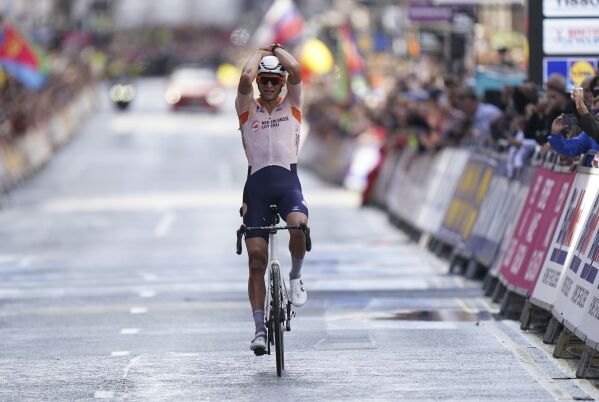 Uci news cycling 2025